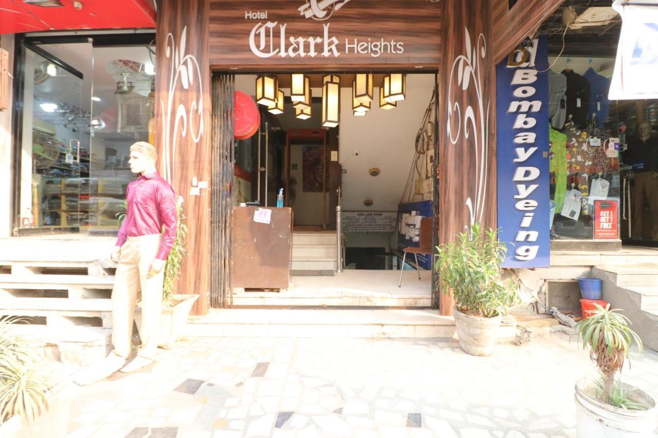 Hotel Clark Heights New Delhi Exterior photo