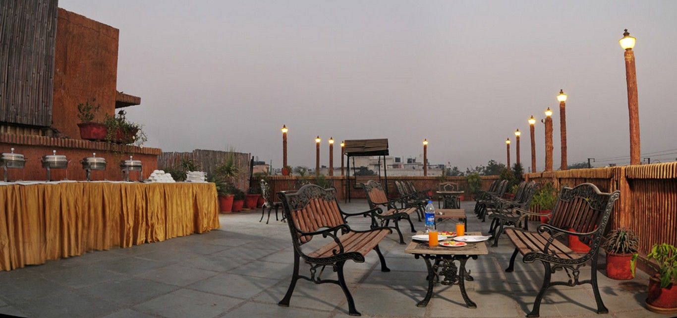 Hotel Clark Heights New Delhi Exterior photo