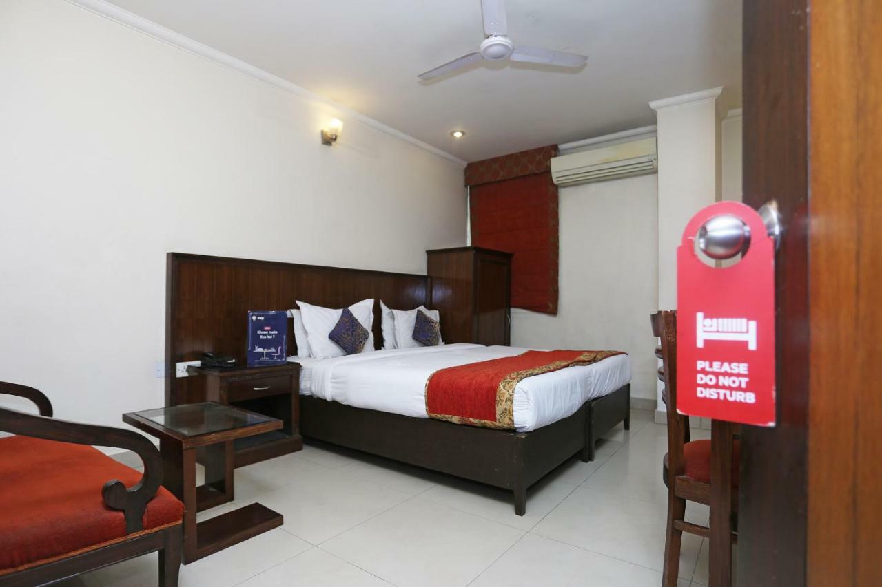 Hotel Clark Heights New Delhi Exterior photo